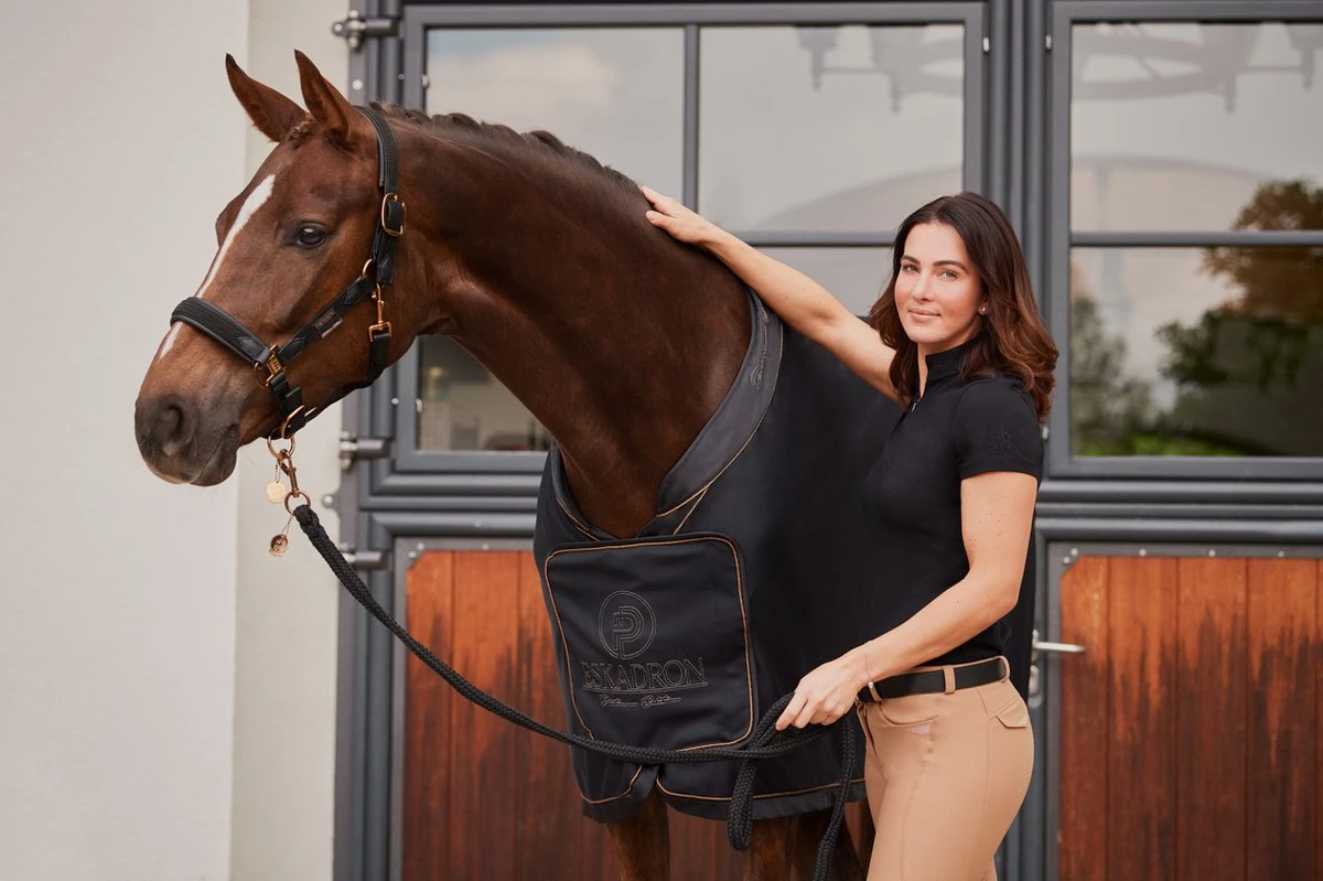 Front Page -Pikeur Shop 020